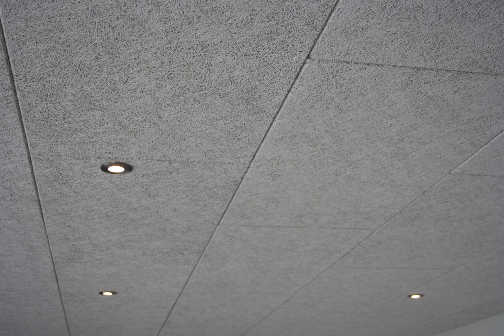 Lesna volna Multifin White 600×1200 mm